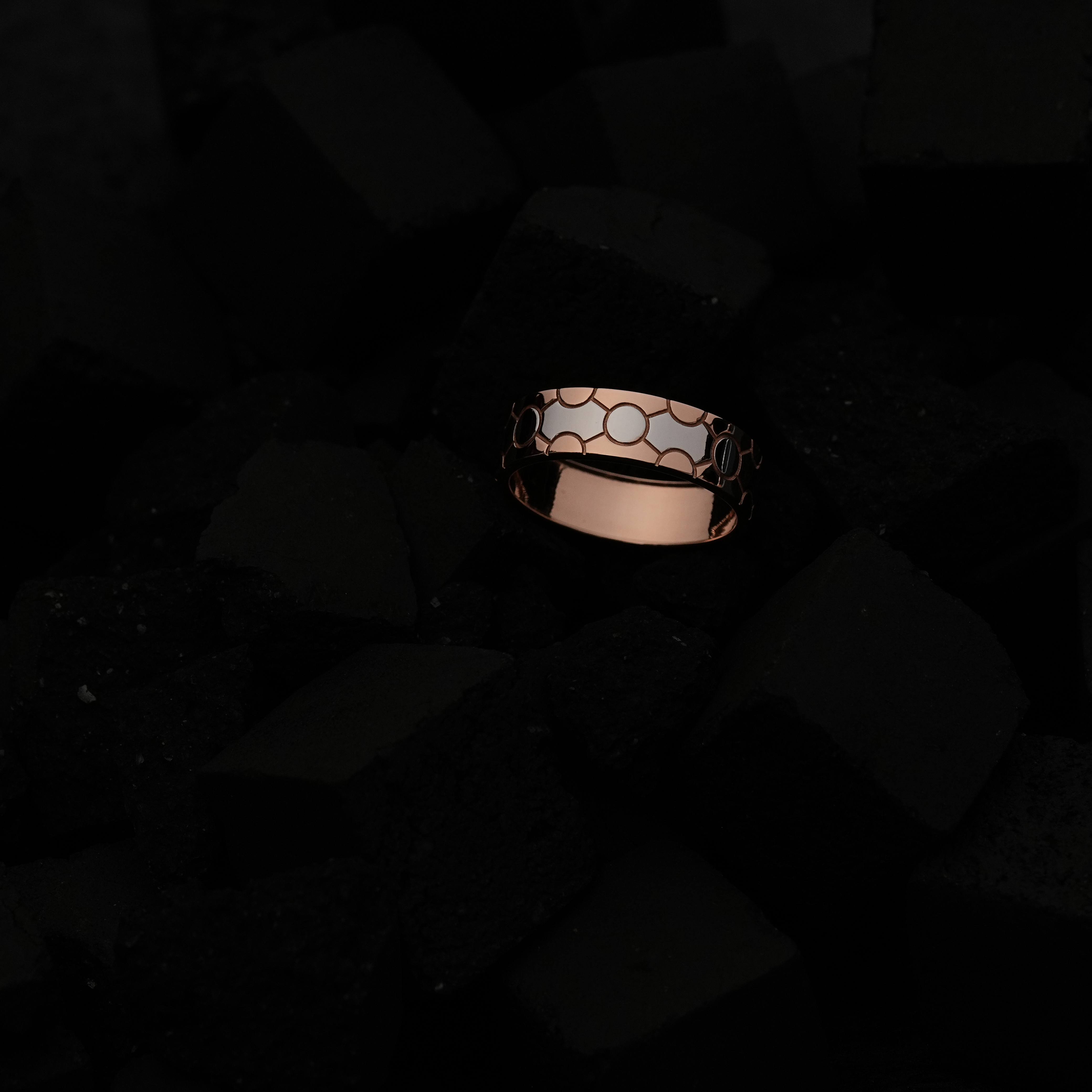 Rose Gold Circle Pattern Ring